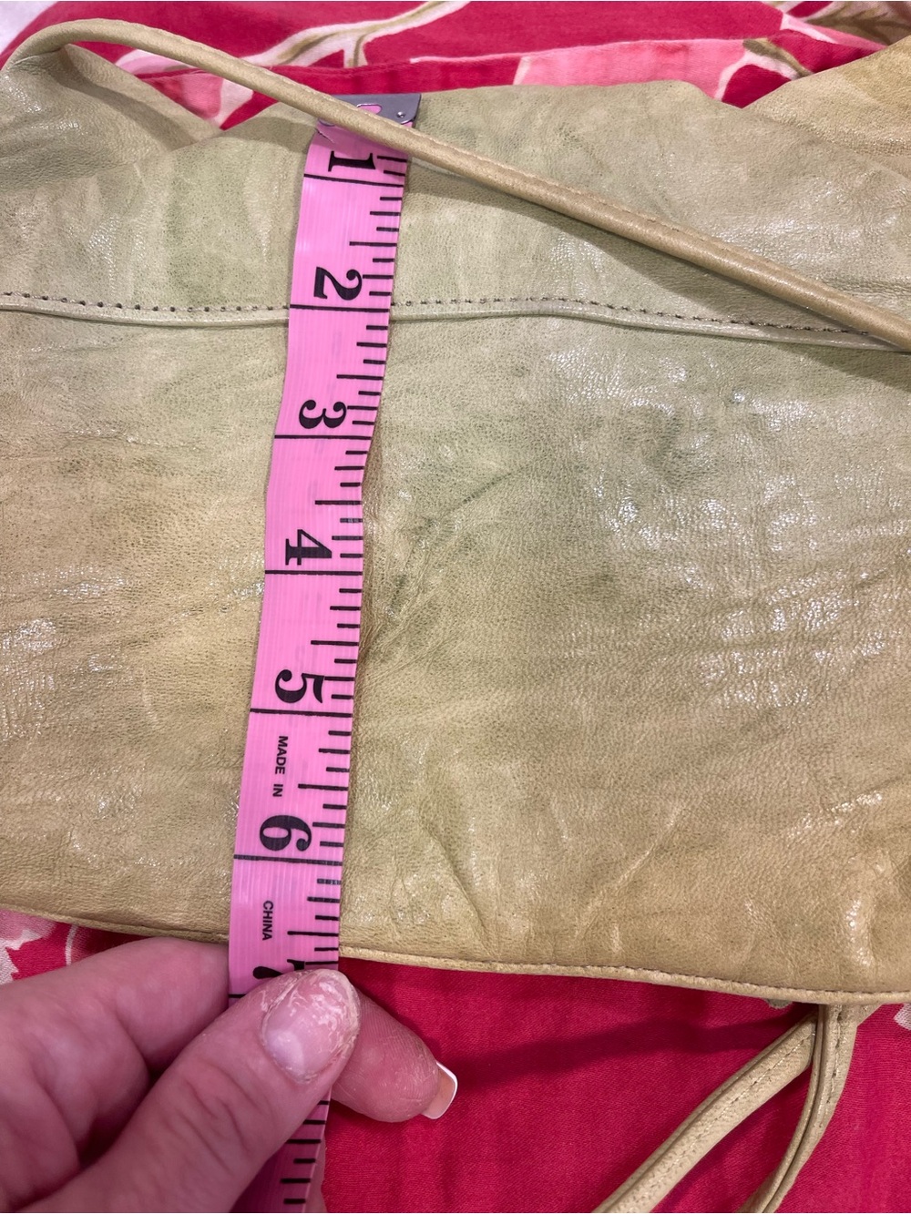 Susan Farber Collections  Green Leather Bow Shoulder Bag - Picture 8 of 16